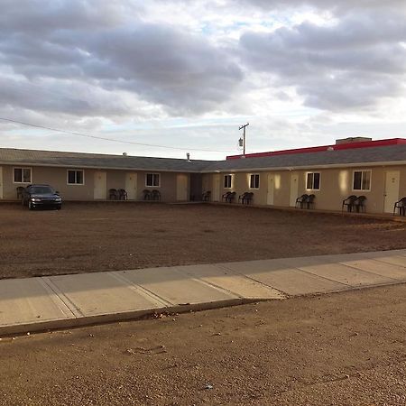King'S Hotel & Motel By Elevate Rooms Shaunavon Екстериор снимка
