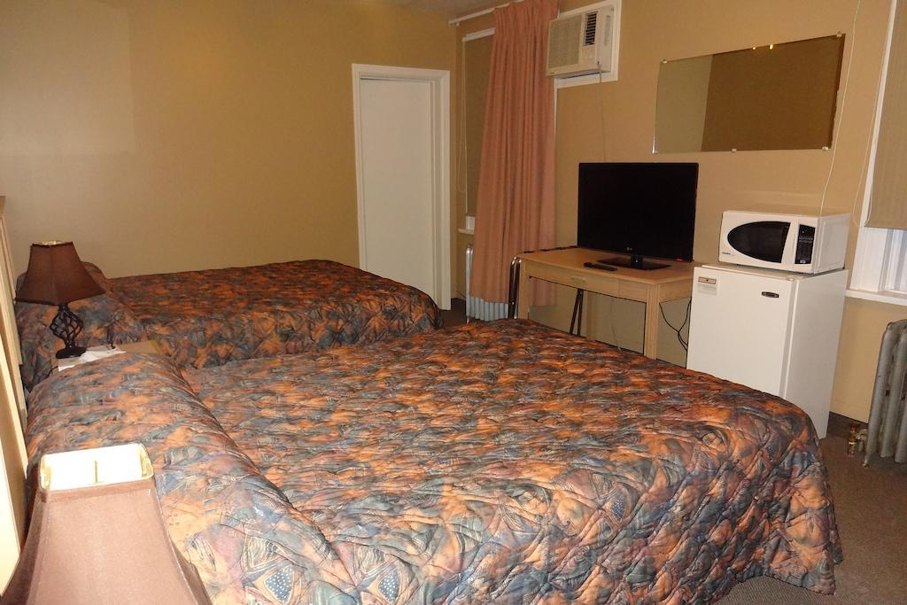 King'S Hotel & Motel By Elevate Rooms Shaunavon Стая снимка