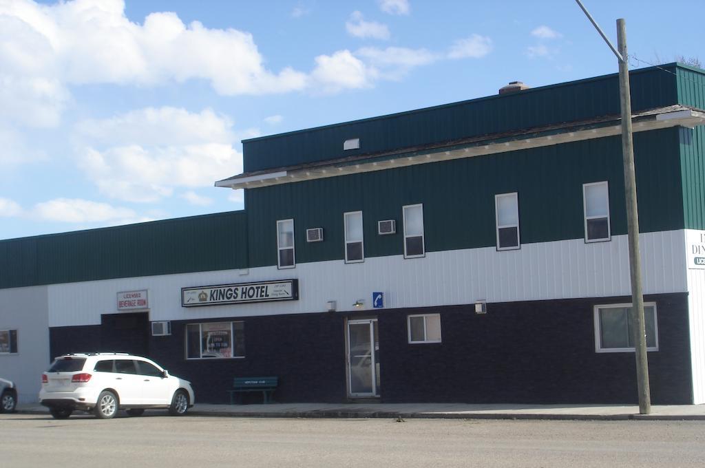 King'S Hotel & Motel By Elevate Rooms Shaunavon Екстериор снимка