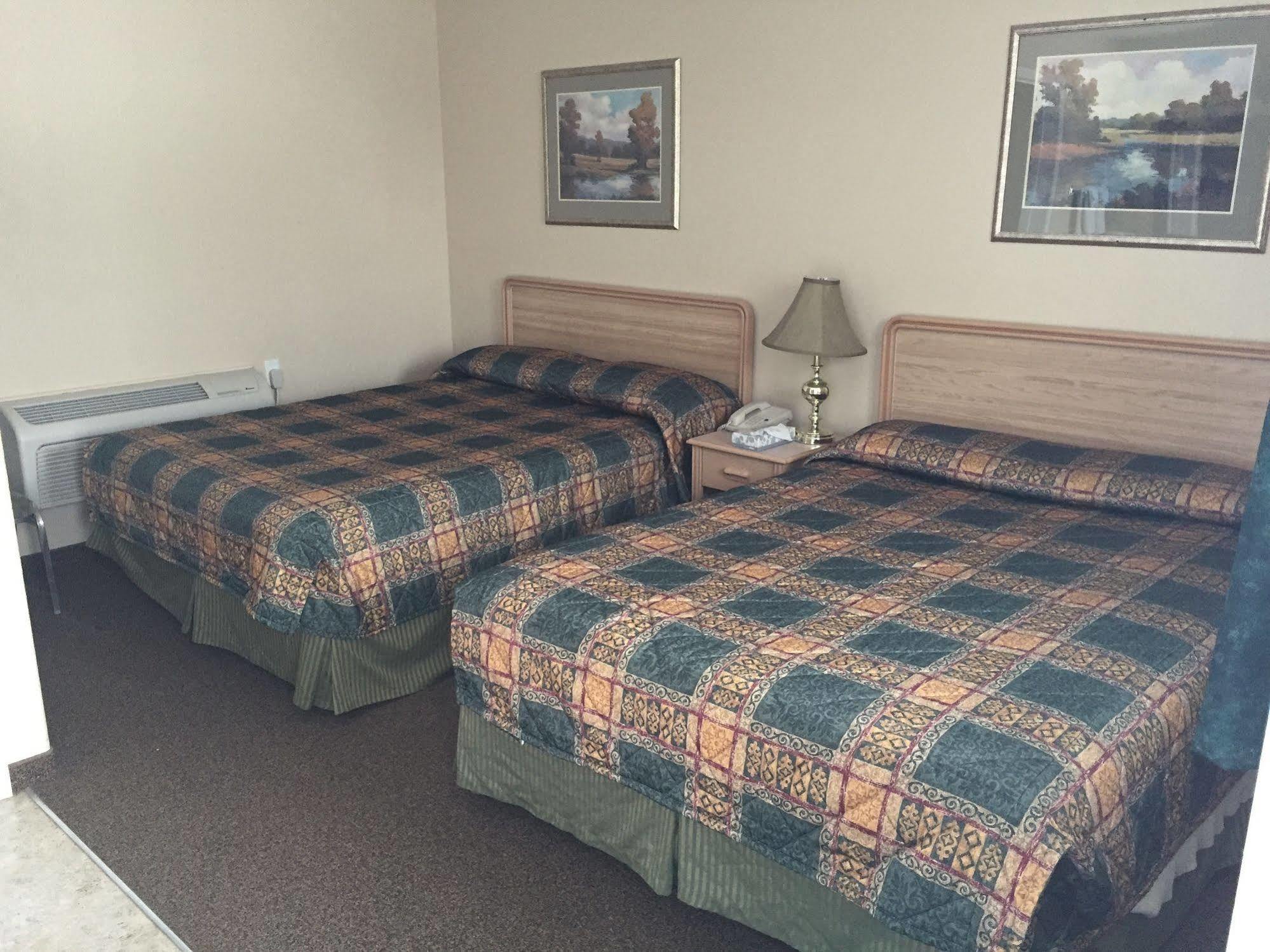 King'S Hotel & Motel By Elevate Rooms Shaunavon Екстериор снимка